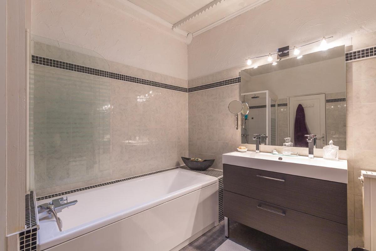 Le Logis De Lancelot Elegant Home City Center Sens Exterior photo